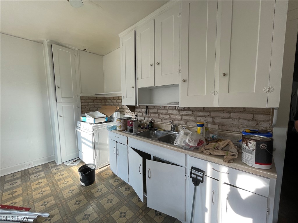 Knickerbocker Land Cos Bungal - Commercial Sale