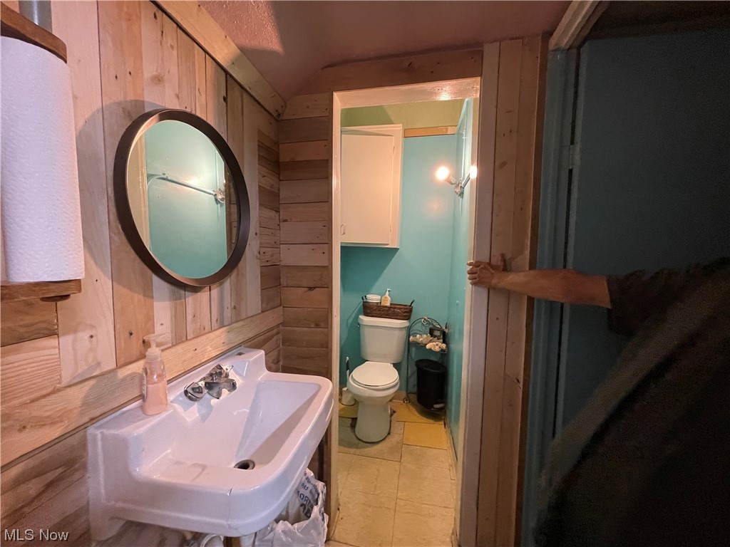 Knickerbocker Land Cos Bungal - Commercial Sale