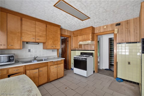 Tiny photo for 1646 Burgess Road, Cleveland, OH 44112 (MLS # 5240408)
