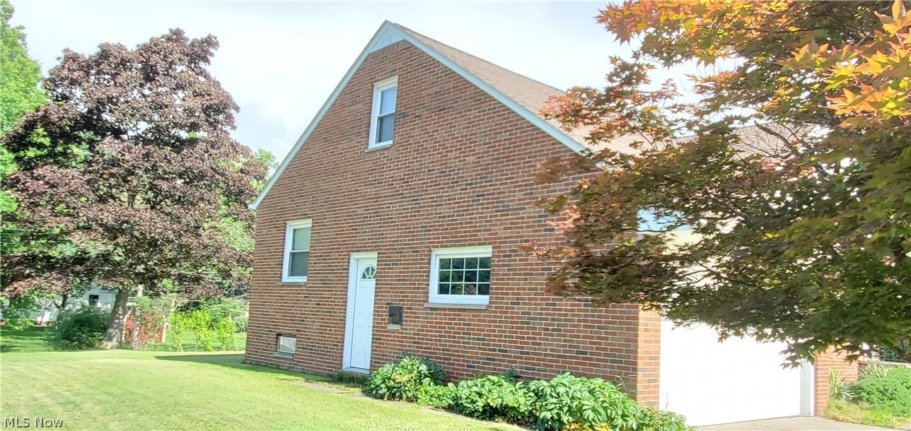 Chardon Estates 03/Frank Berzins - Residential