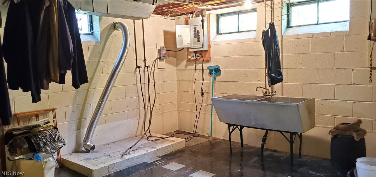 Chardon Estates 03/Frank Berzins - Residential