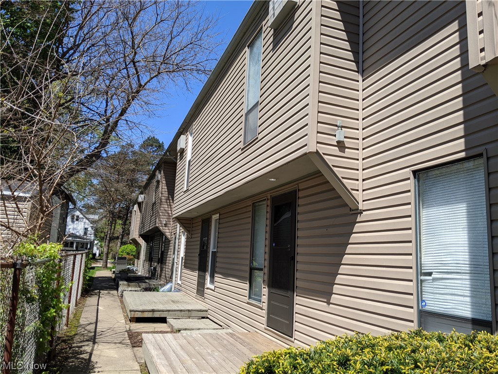 Tract 6 City/Akron - Residential Lease