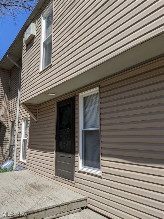 Tract 6 City/Akron - Residential Lease