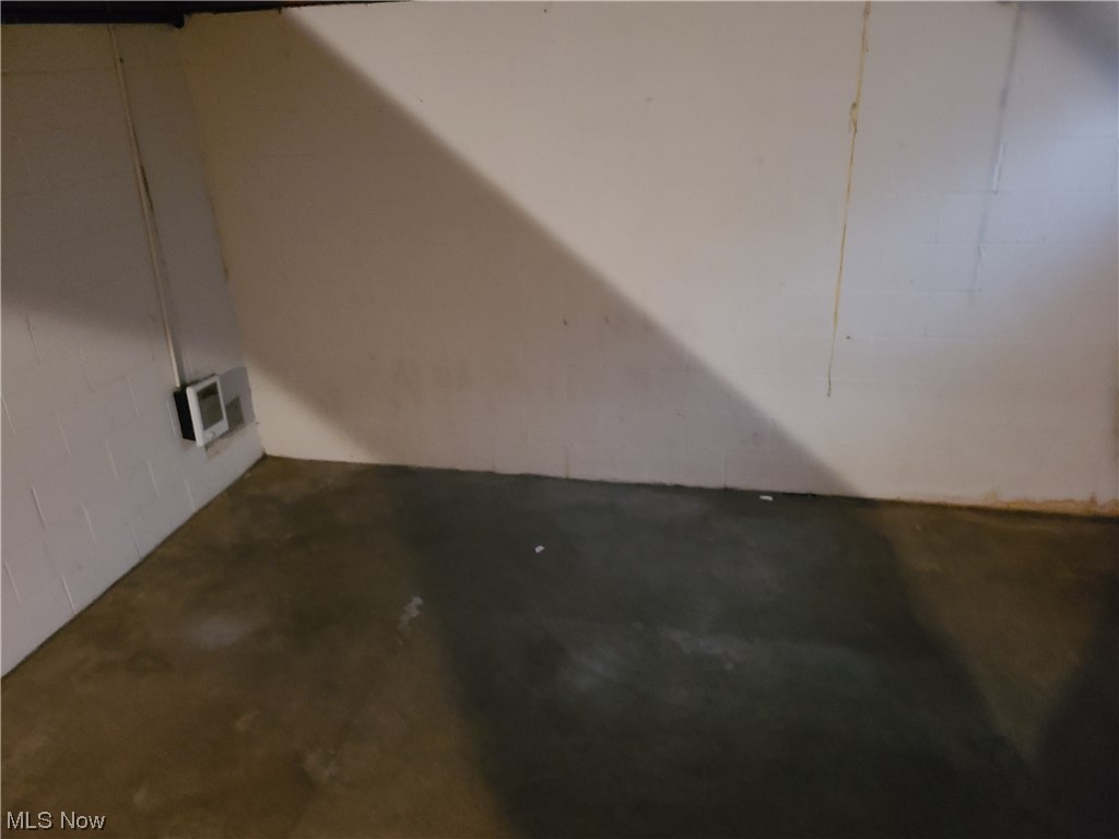 Tract 6 City/Akron - Residential Lease
