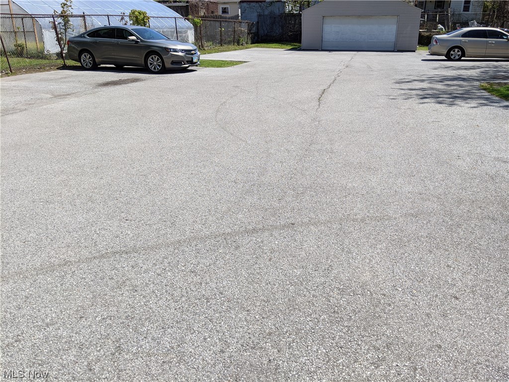 Tract 6 City/Akron - Residential Lease