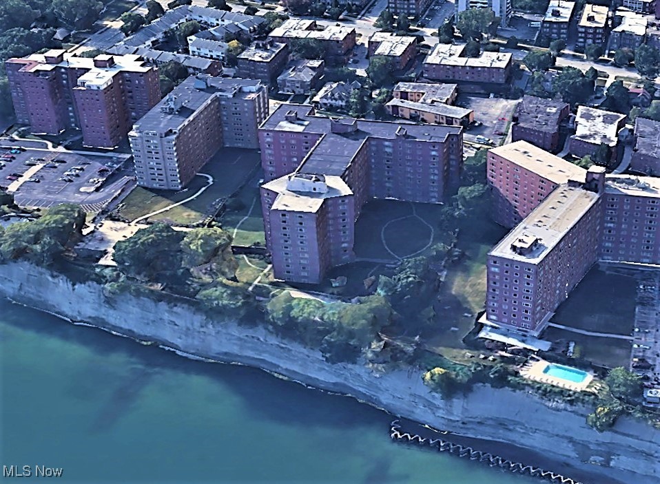 The Berkshire Condos - Residential Lease