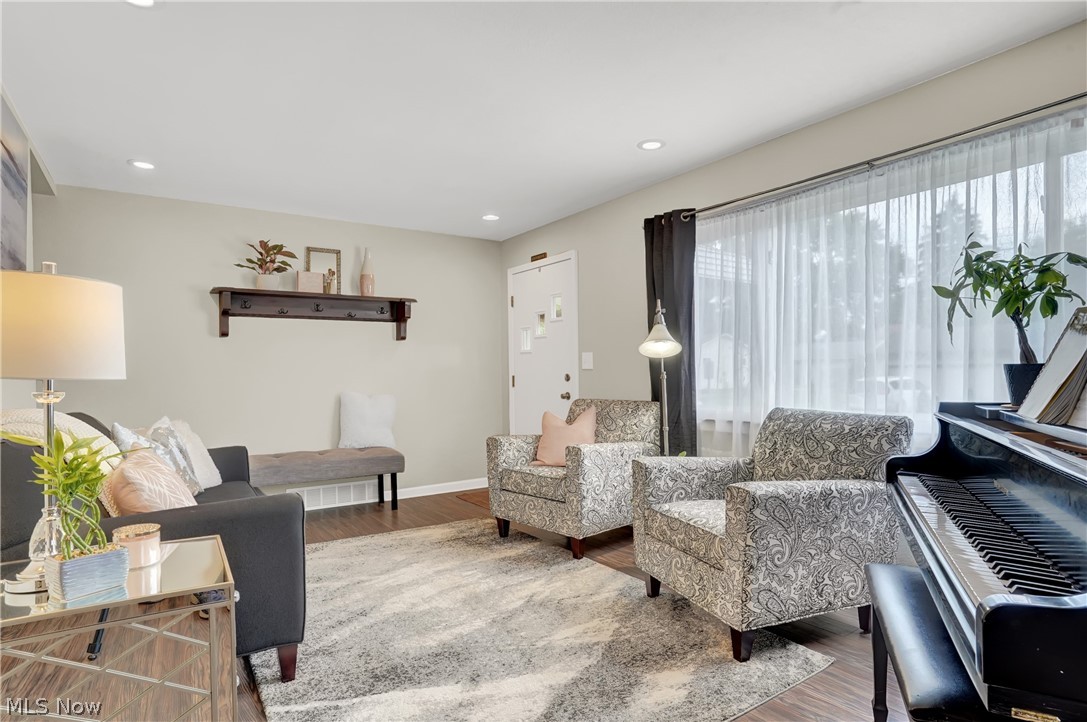 Akron Gardens - Residential