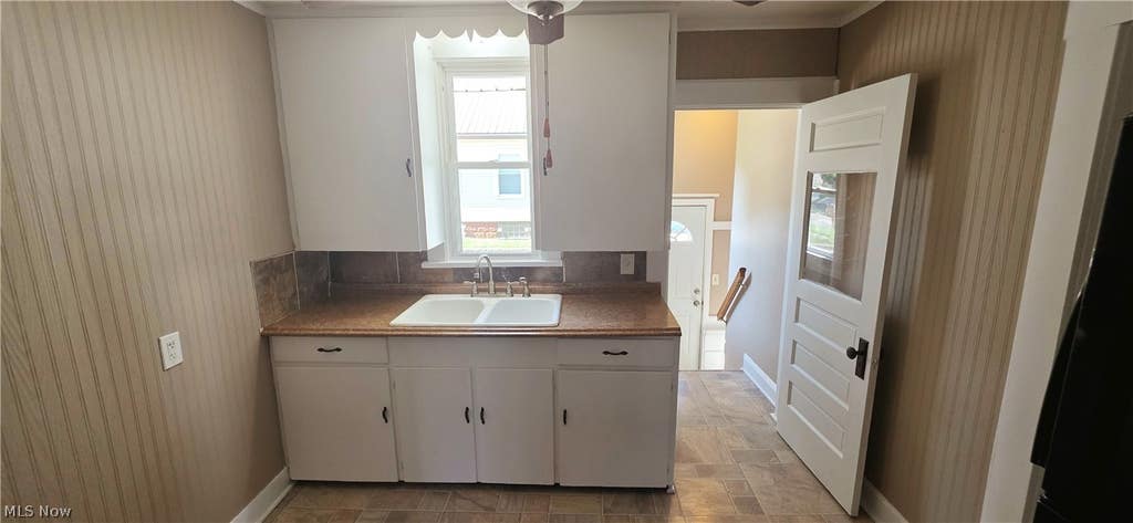 Photo of 1220 Homedale Avenue NW, Canton, OH 44708 (MLS # 5224259)