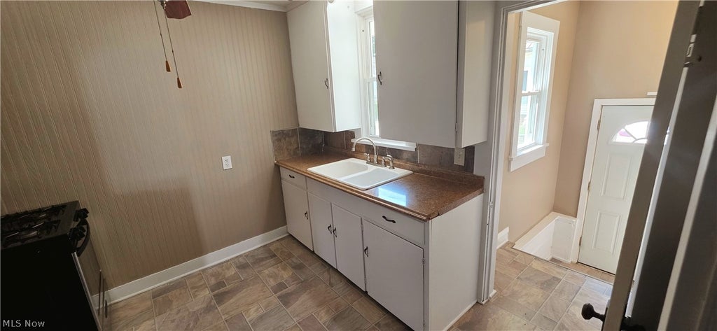 Photo of 1220 Homedale Avenue NW, Canton, OH 44708 (MLS # 5224259)