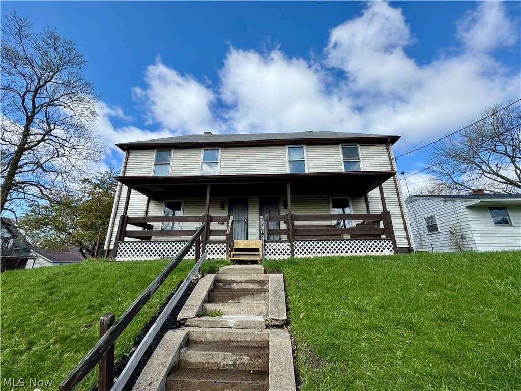 Photo of 1217 Shriver Avenue NE, Canton, OH 44705 (MLS # 5200540)