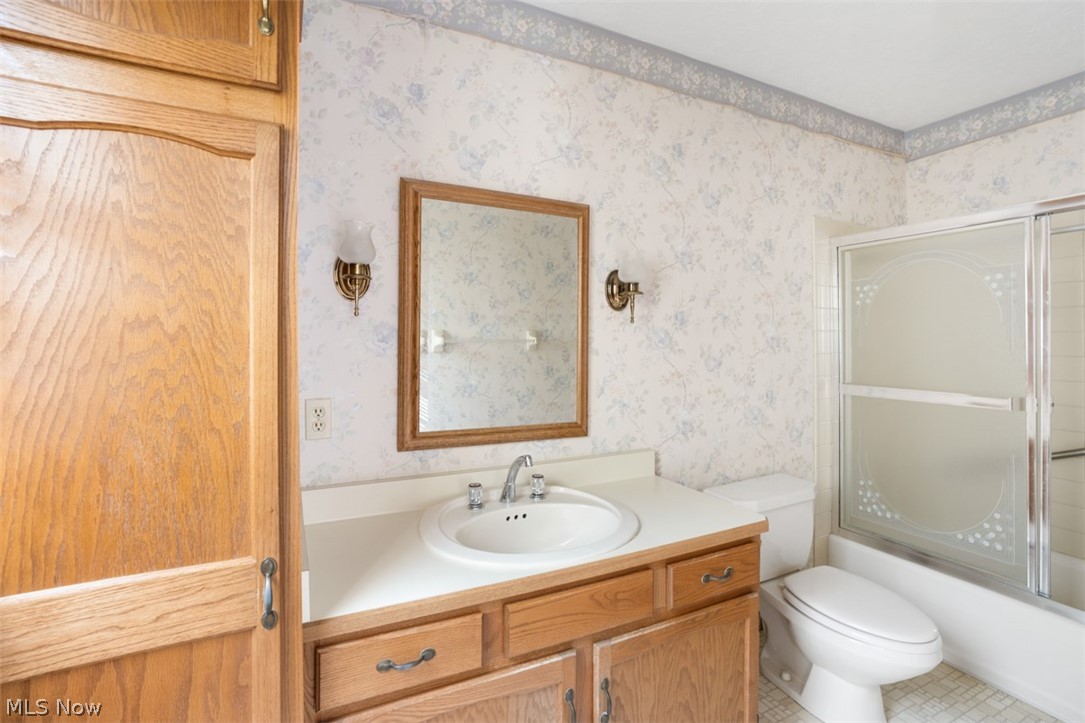 Shady Knoll Condo - Residential