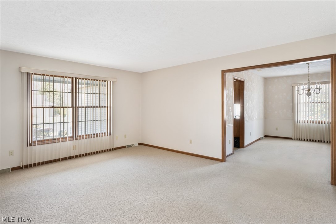 Shady Knoll Condo - Residential