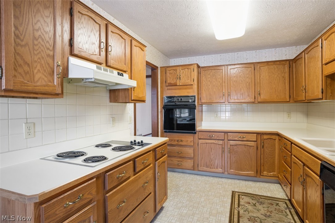 Shady Knoll Condo - Residential