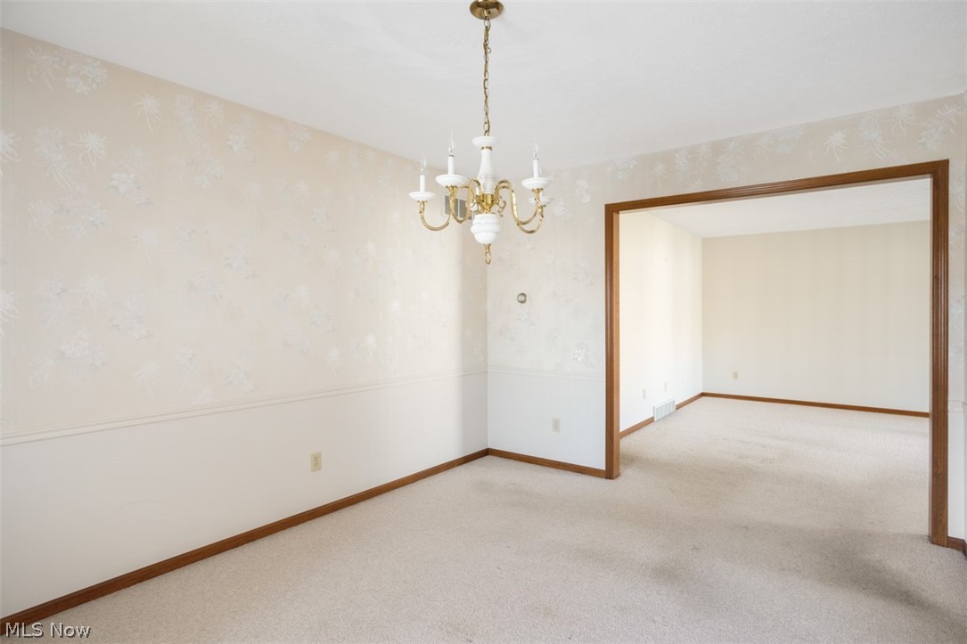 Shady Knoll Condo - Residential