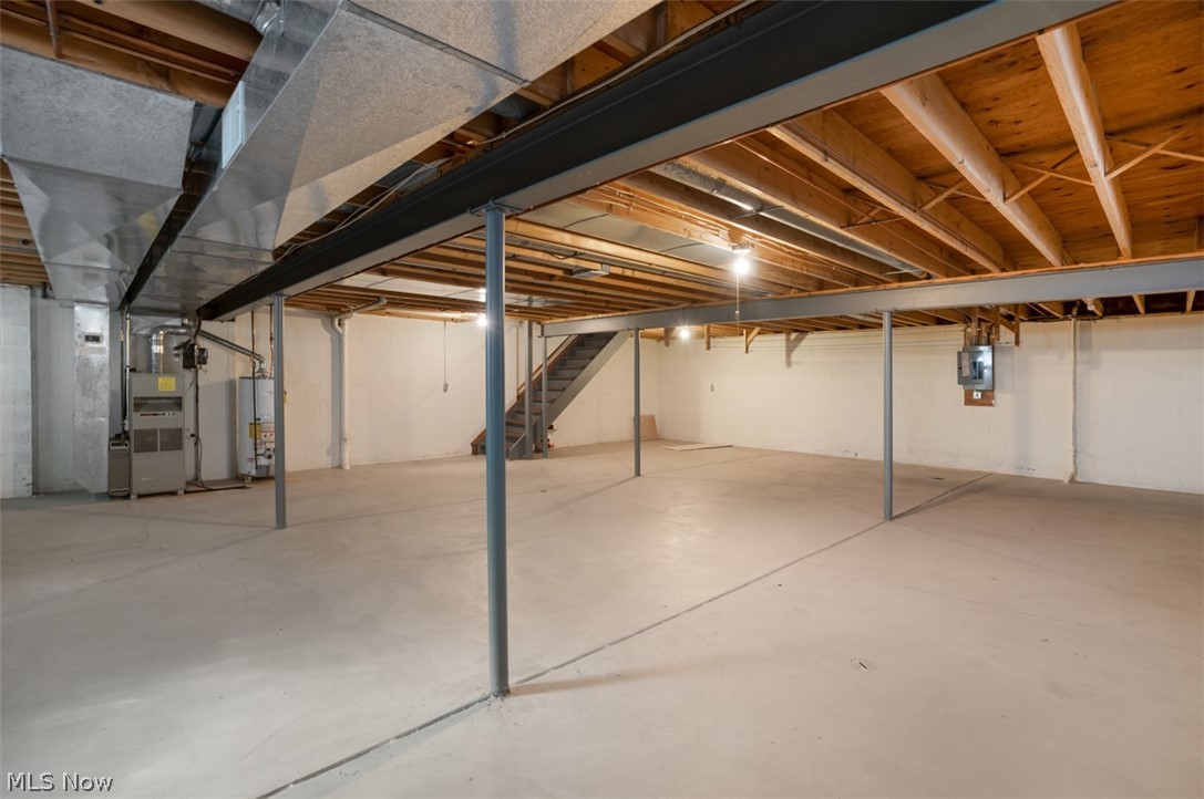 Shady Knoll Condo - Residential