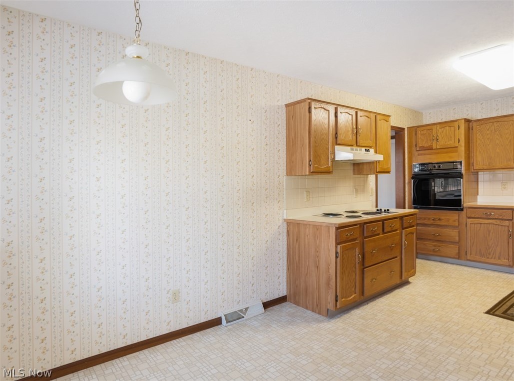 Shady Knoll Condo - Residential