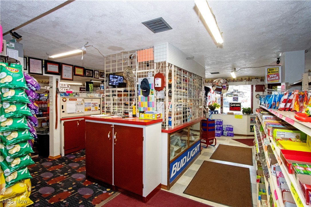 North Ashland - Commercial Sale