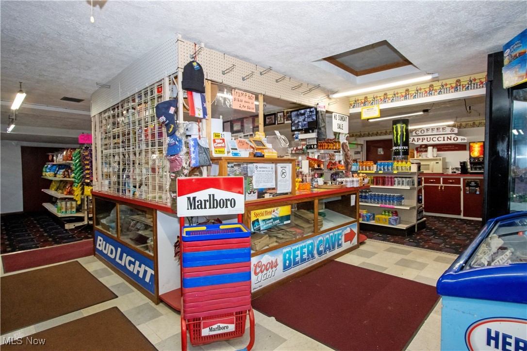 North Ashland - Commercial Sale