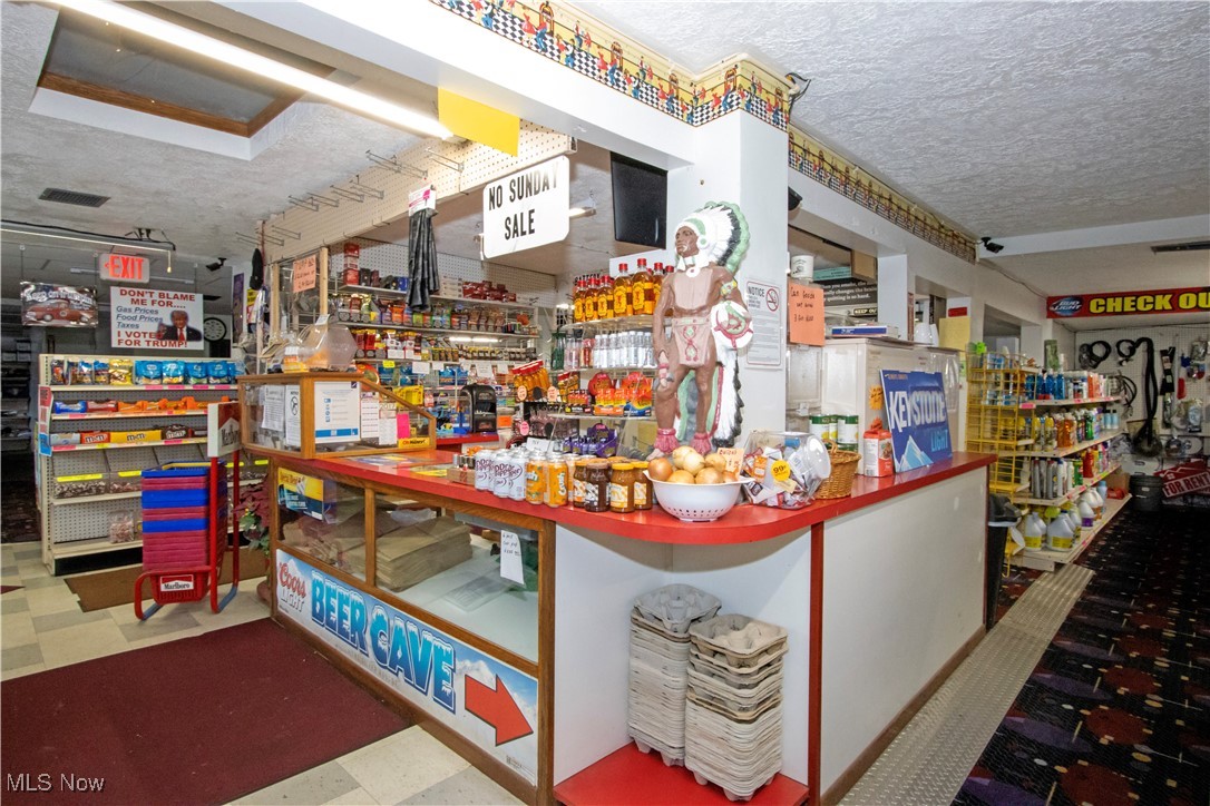 North Ashland - Commercial Sale