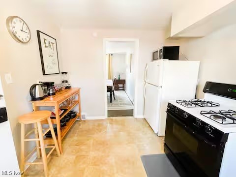 Mavec Const Corp Bruce Ave - Residential Lease