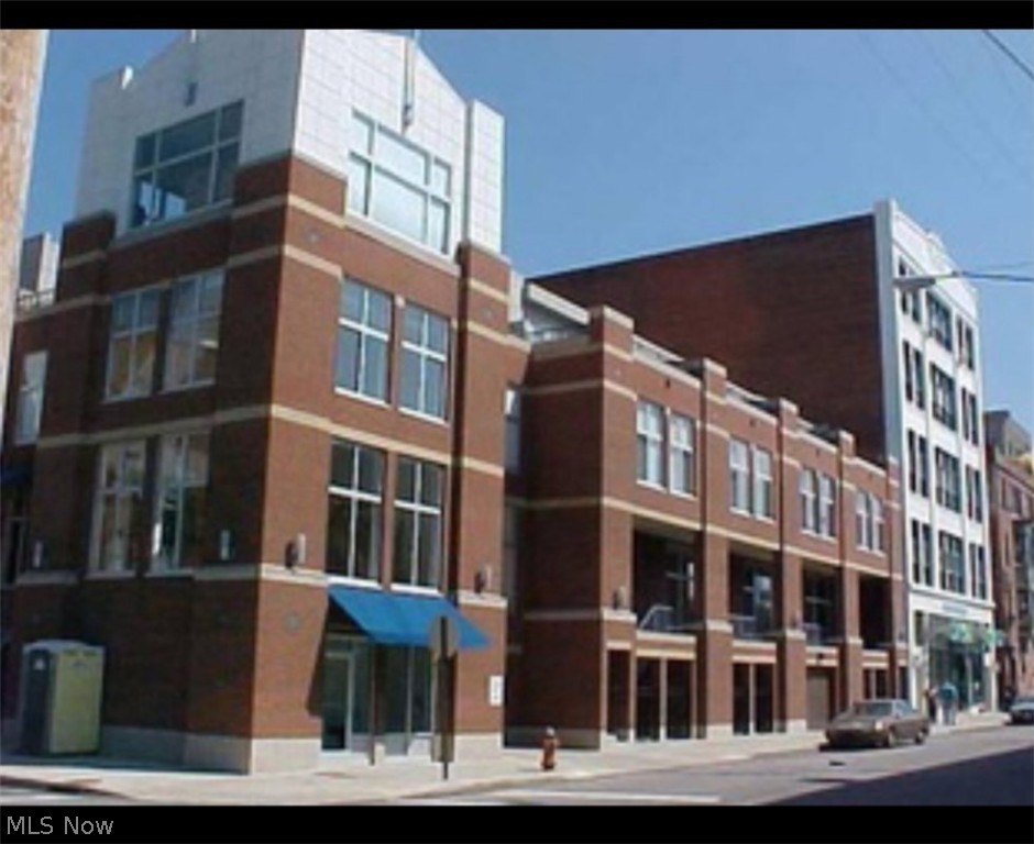 Carroll Ave Condo - Residential