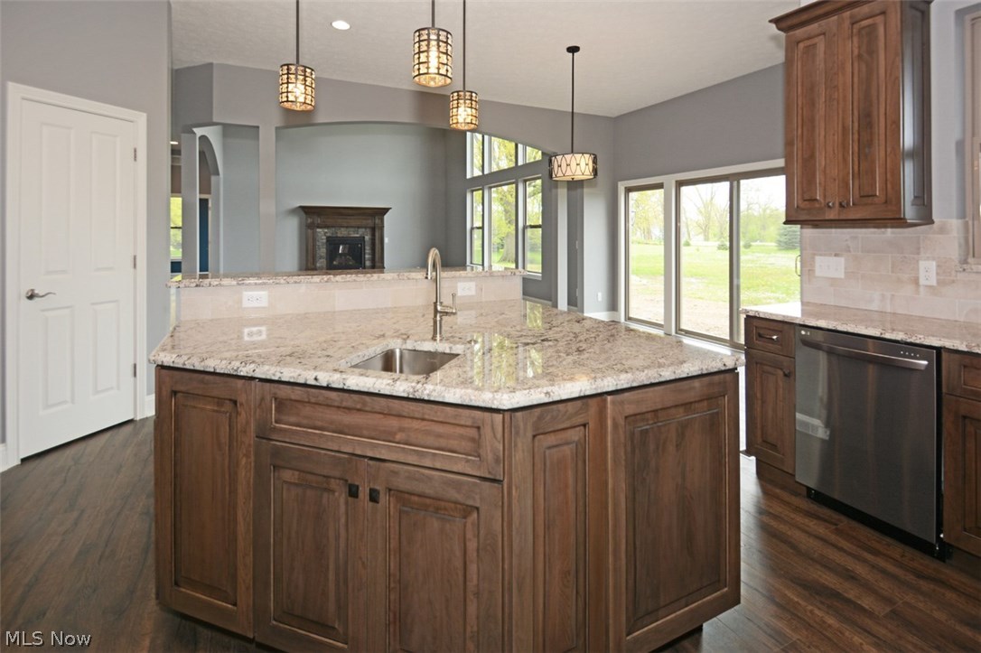 Greystone Pointe Sub - Residential