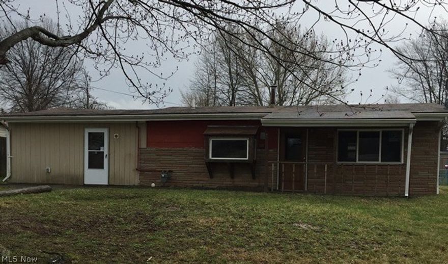 Looking for a project with potential? This ranch offers 5 bedrooms, 1 full bathroom, covered patio and large living room. Needs some work but well worth the look!