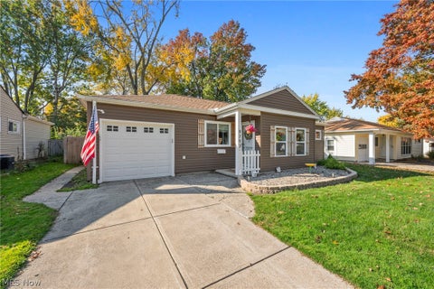 Photo of 9793 Manorford Drive, Parma Heights, OH 44130 (MLS # 5256866)
