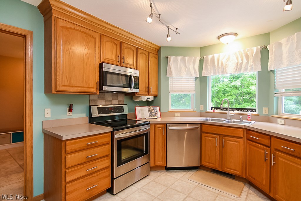 Woods/Windsor Pointe Ph 02 - Residential