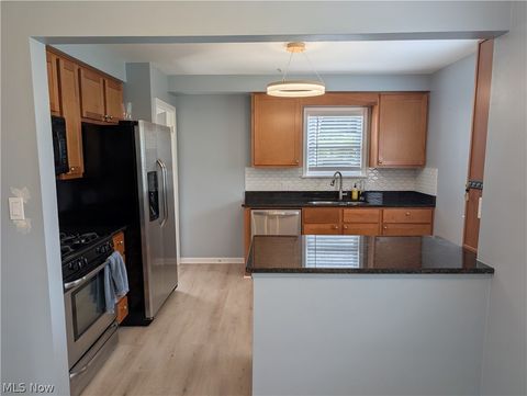 Tiny photo for 1678 Byron Drive, Mayfield Heights, OH 44124 (MLS # 5210558)