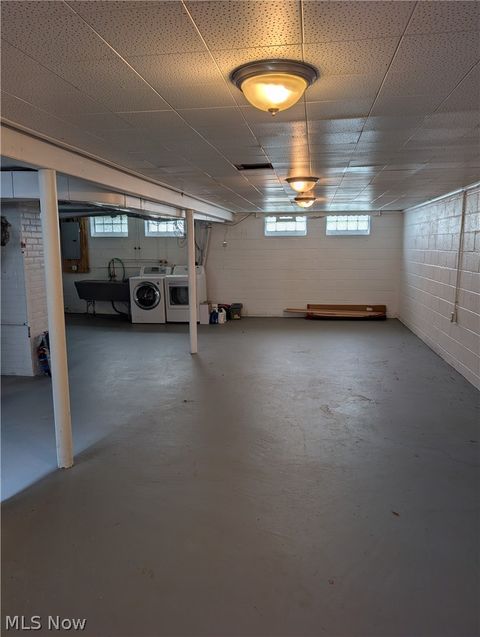 Tiny photo for 1678 Byron Drive, Mayfield Heights, OH 44124 (MLS # 5210558)