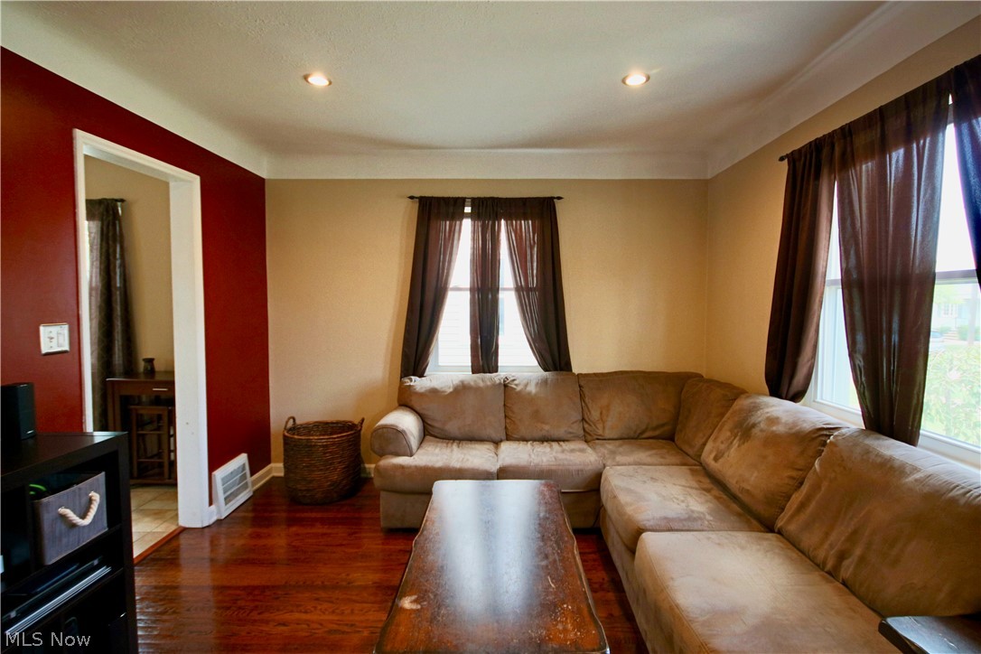 George Easterbrooks Sheila Park - Residential