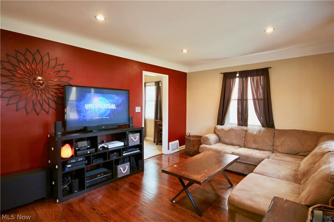 George Easterbrooks Sheila Park - Residential