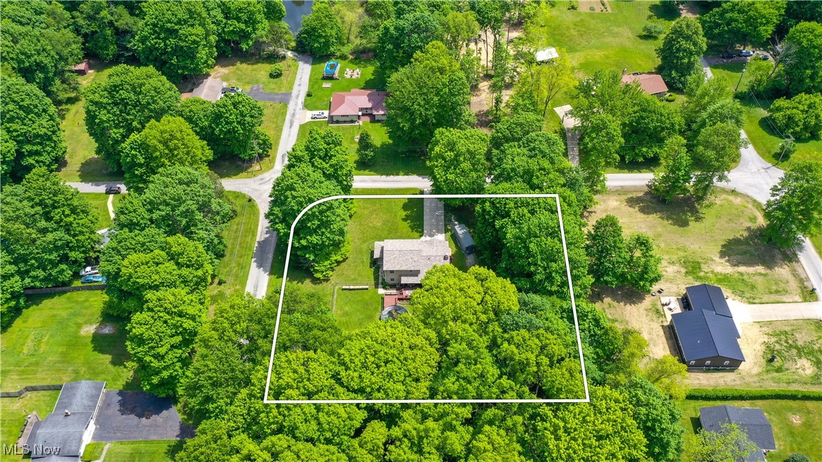 9649 Wisteria Drive, Windham, Ohio image 3