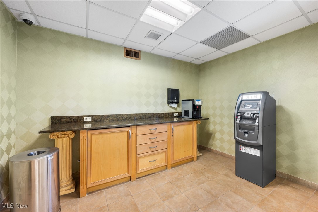 Meridian Condo - Residential