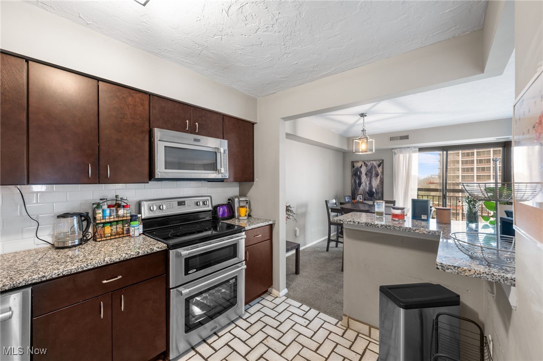 Meridian Condo - Residential