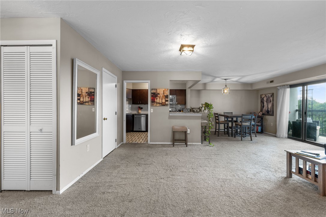 Meridian Condo - Residential
