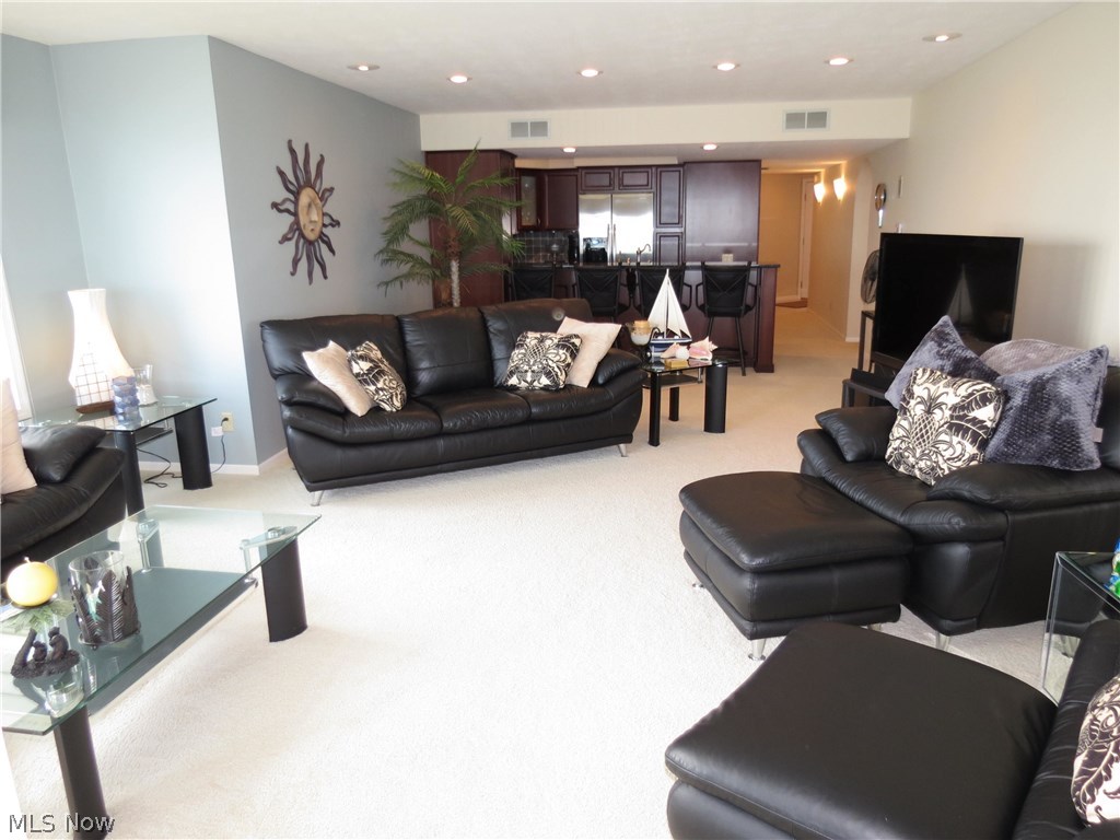 Beachwood Villa - Residential