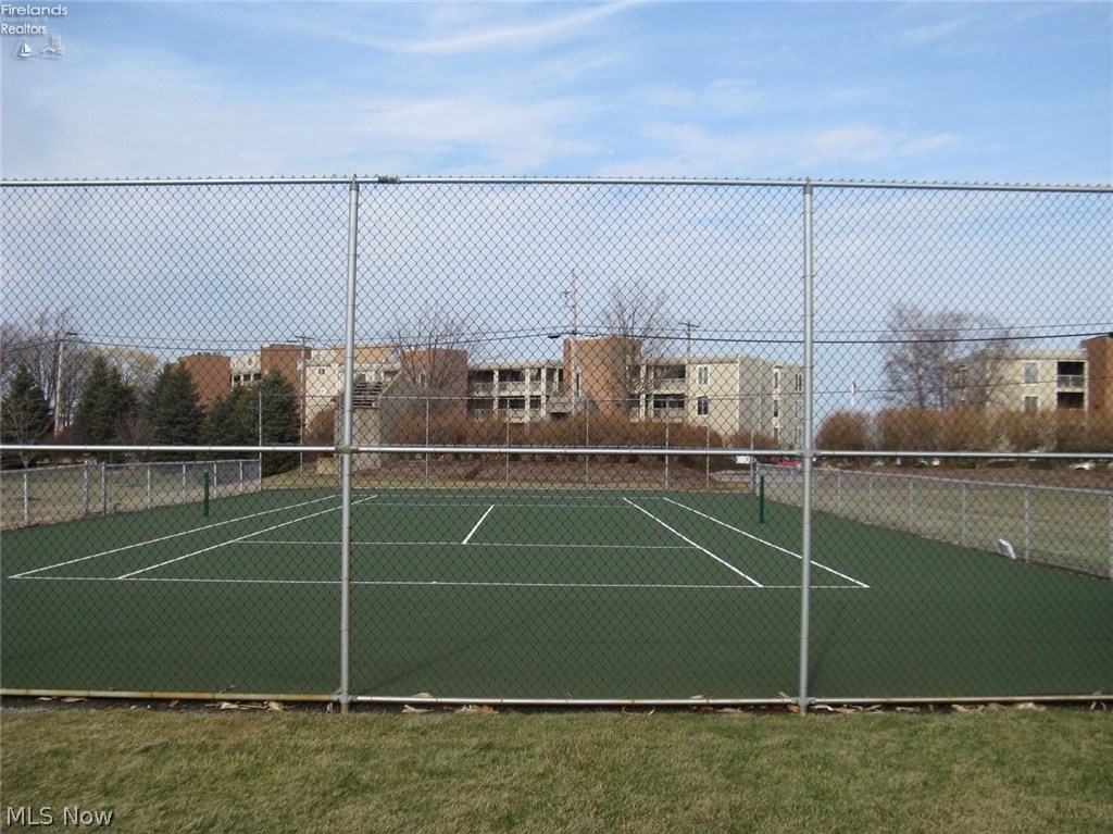 Beachwood Villa - Residential