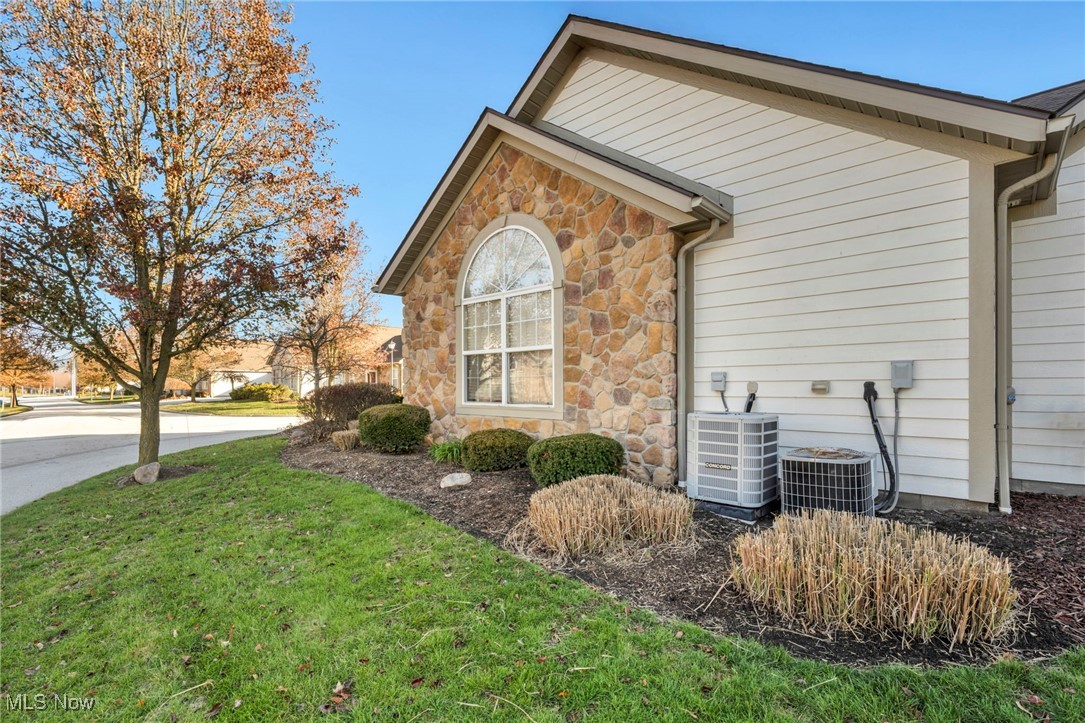 Crossings/Northwest Condo Ph I - Residential