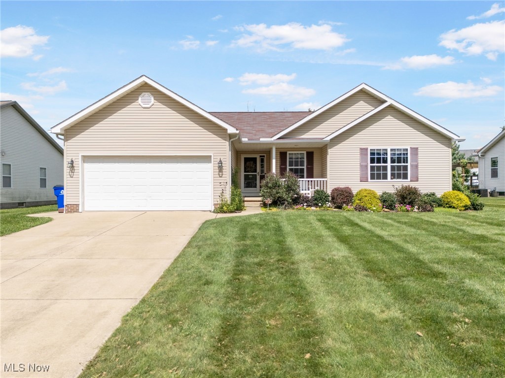 1046 Yorkshire Drive, Ravenna, Ohio image 1