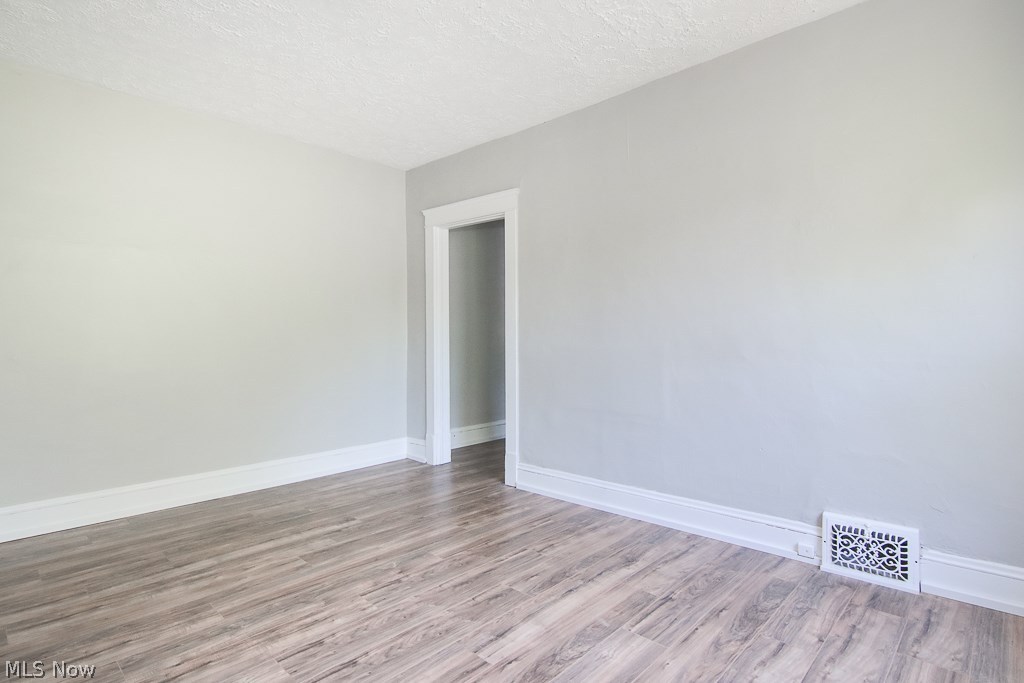 Hoyt - Residential Income