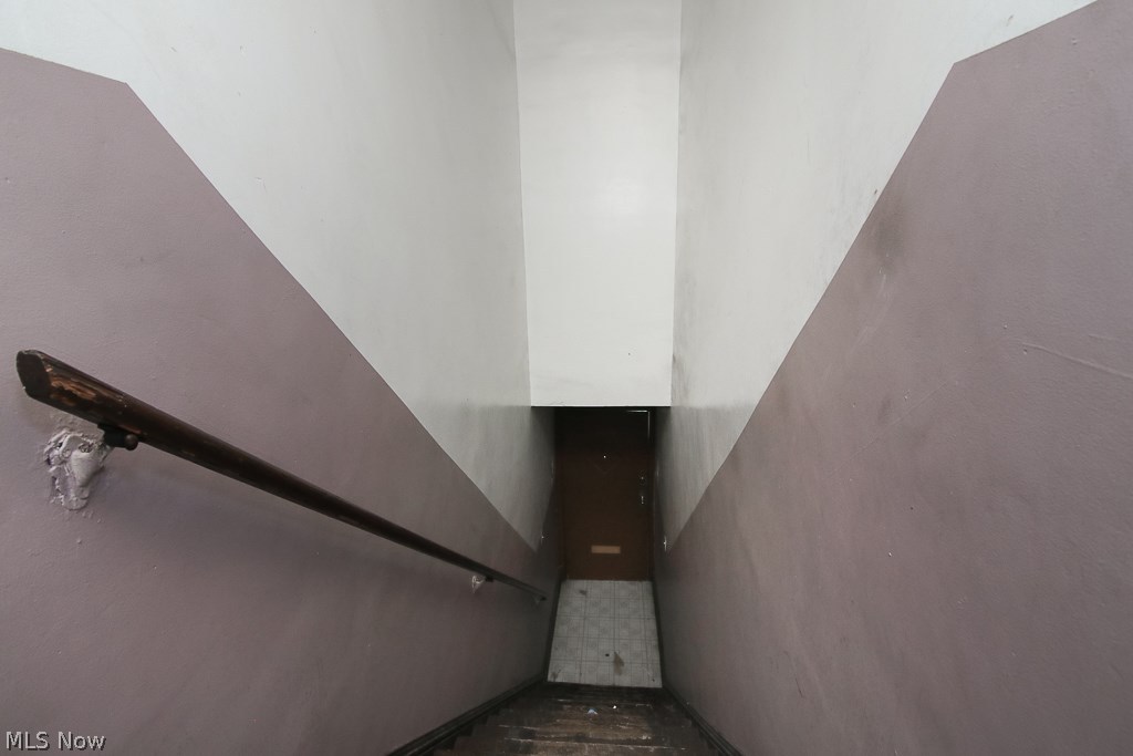 Hoyt - Residential Income