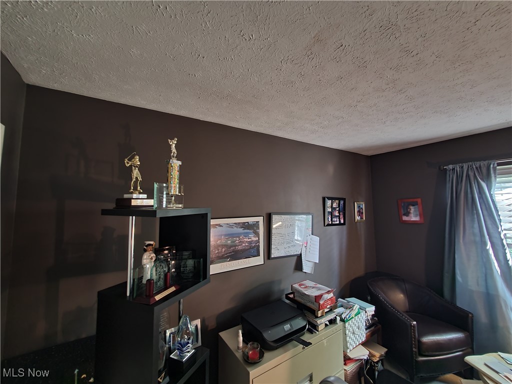 Northfield Center, Ohio 44067, United States, 3 Bedrooms Bedrooms, ,2 BathroomsBathrooms,Residential,Active,193024