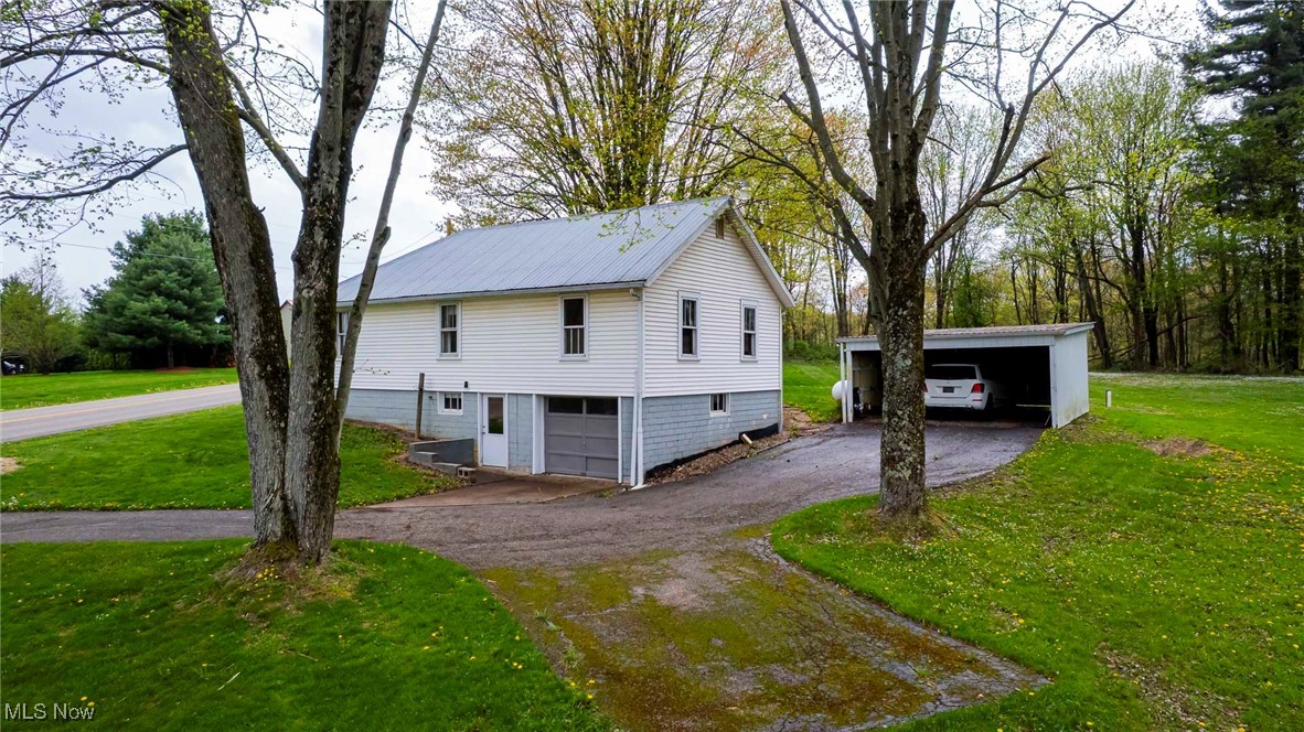 7997 Chestnut Ridge Road, Dundee, Ohio image 1