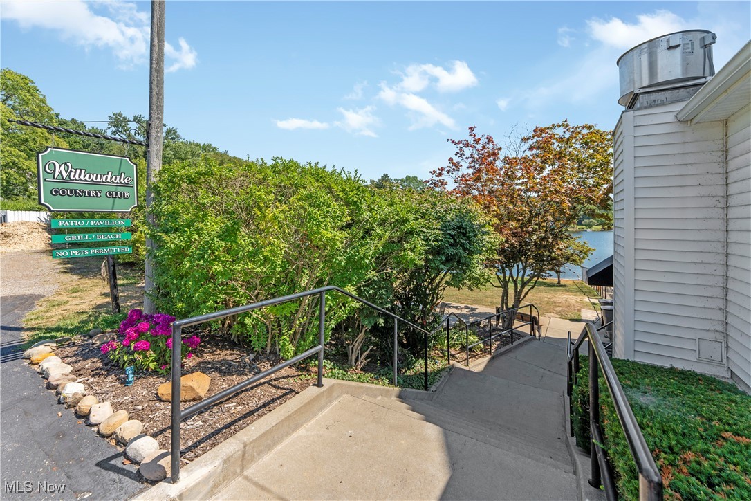 Willowdale Lake - Residential