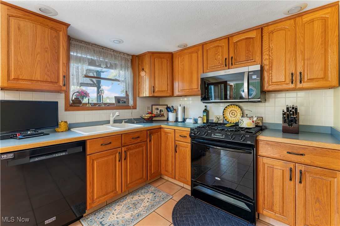 Willowdale Lake - Residential