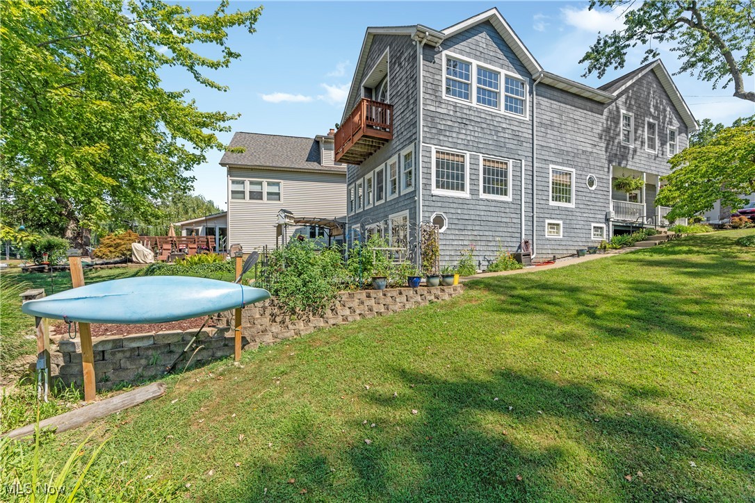 Willowdale Lake - Residential