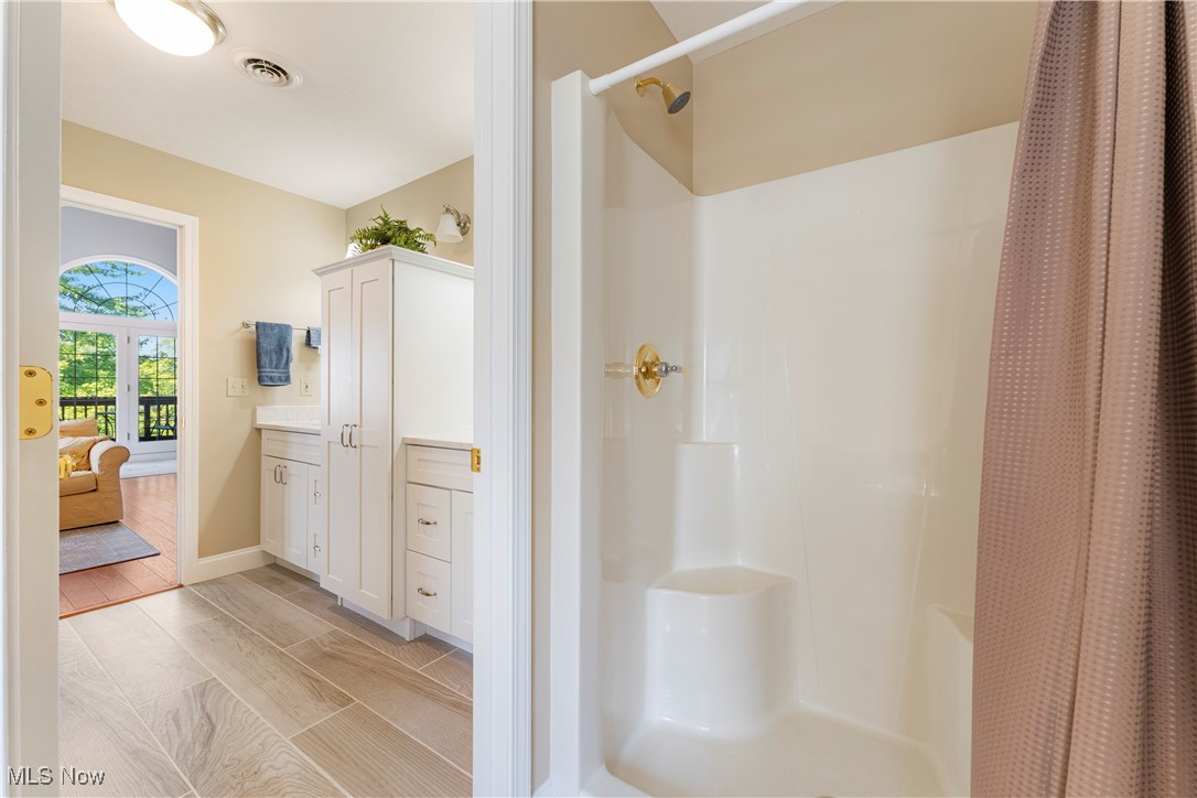 Willowdale Lake - Residential