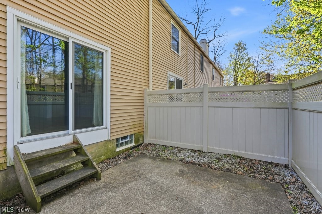 Woodland Lake Condo - Residential